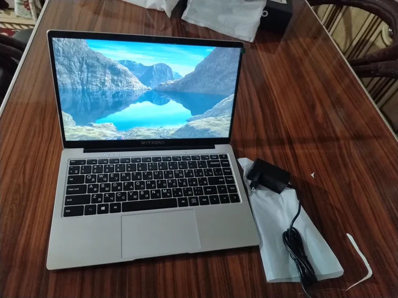 yangi ishlatilmagan laptop — фото 1