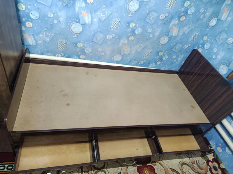 Продаётся кровать, состояние хорошее 4 Продаётся кровать, состояние хорошее 4