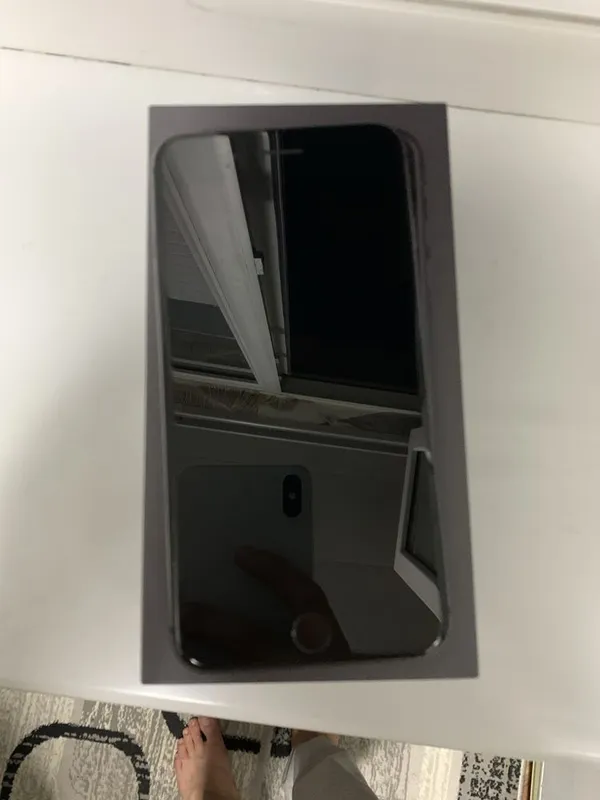 Iphone 11 64 GB каробка документами 2
