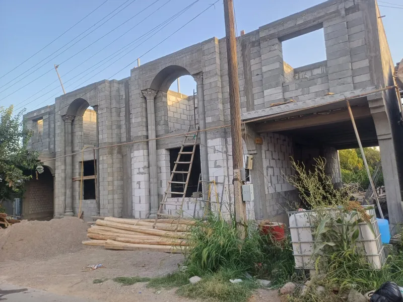 Noldan uy quramiz