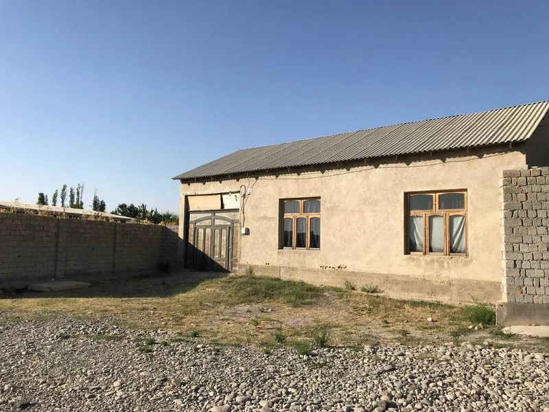Срочно участок 6 сотых 4 хона сотилади, обмен бор квартирага