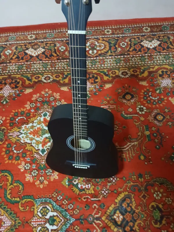 gitara sotiladi narxi 1 900 000 sõm kilishamiz ... — фото 2