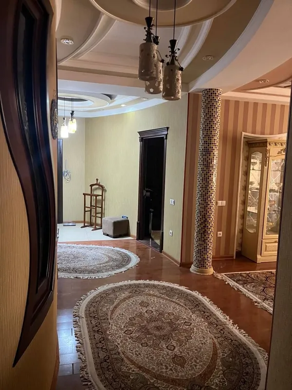 Срочный сдаётся квартира ц 5 МЕТРО минор 3 комнита 110м2 1000$ семя — фото 2