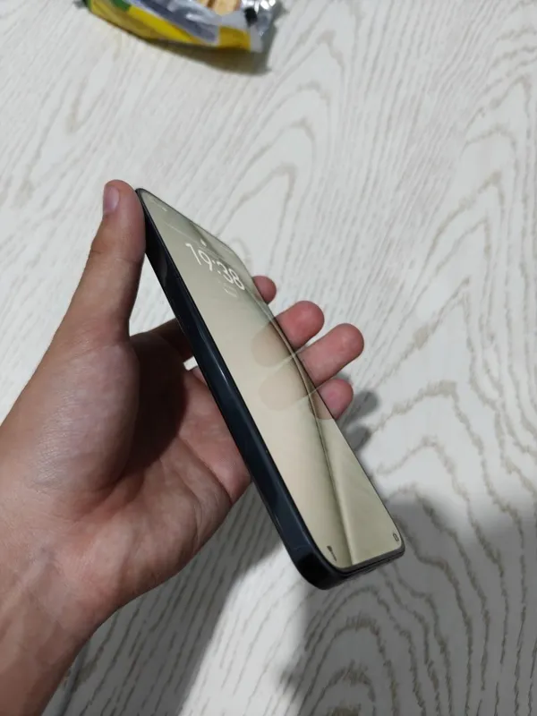 Huawei Pura 70 12/256 7 Huawei Pura 70 12/256 7