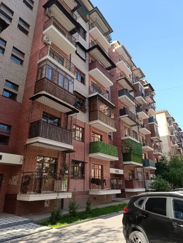 Продаётся 2 комнатная квартира ул Махтумкули