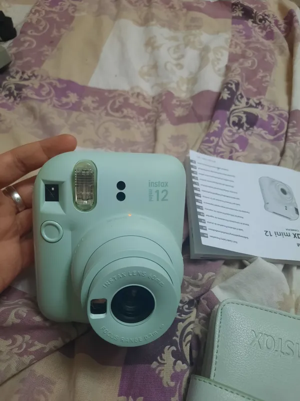 Продаю фотопарат instax — фото 1