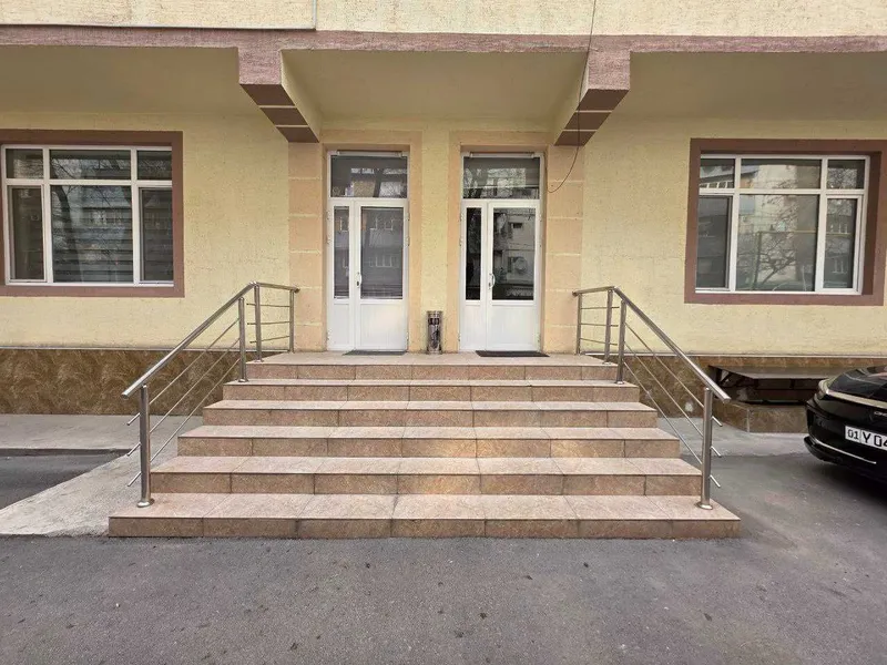 Сдам на метро Айбек 38 кв м (А7)
