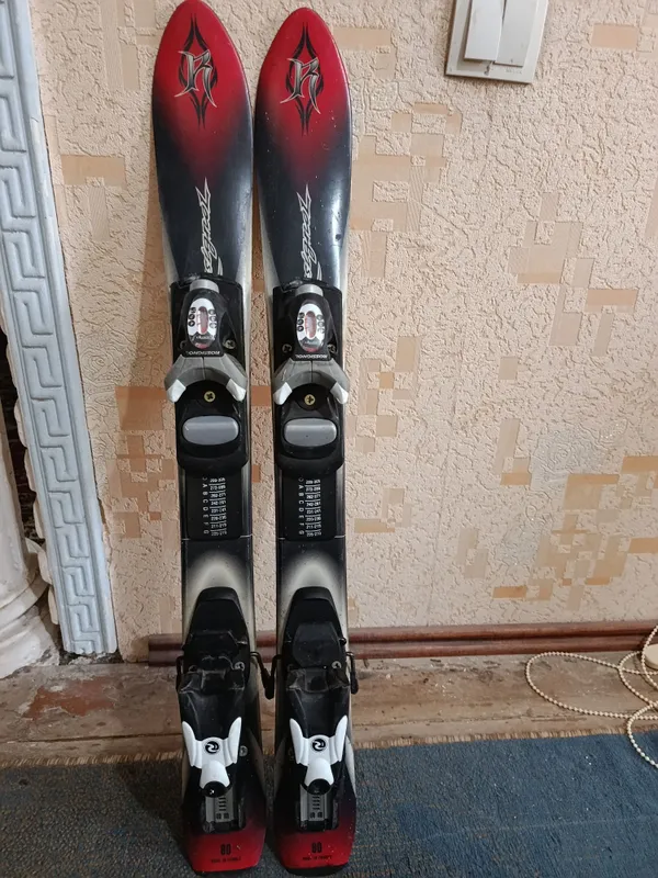 Продаю лыжи ROSSIGNOL 80