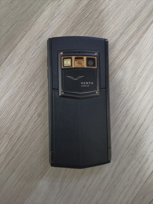 Vertu ti red gold 5 Vertu ti red gold 5