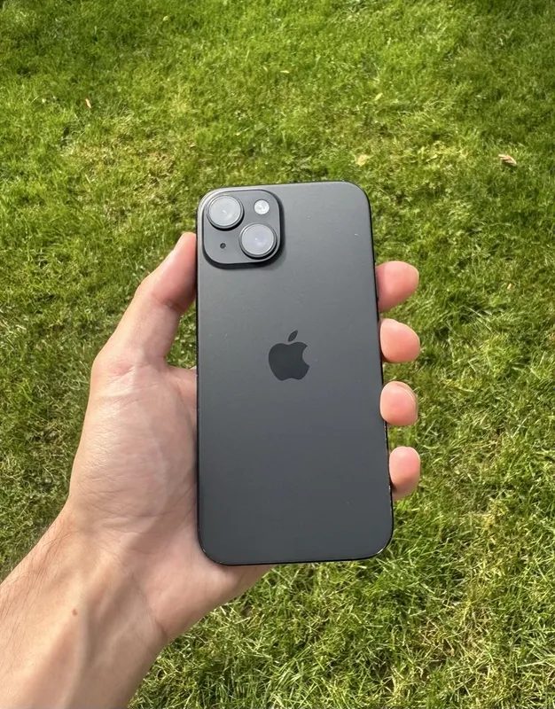 Iphone 15 black