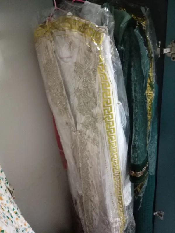 Yuz oshti koylak 4 tasi birga
