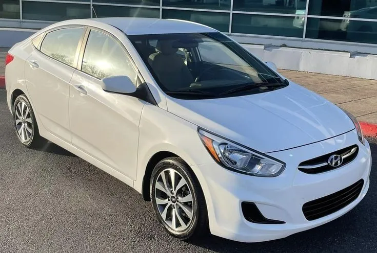 Hyundai accent продам 1