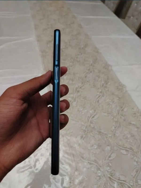 Redmi Note 9s 4