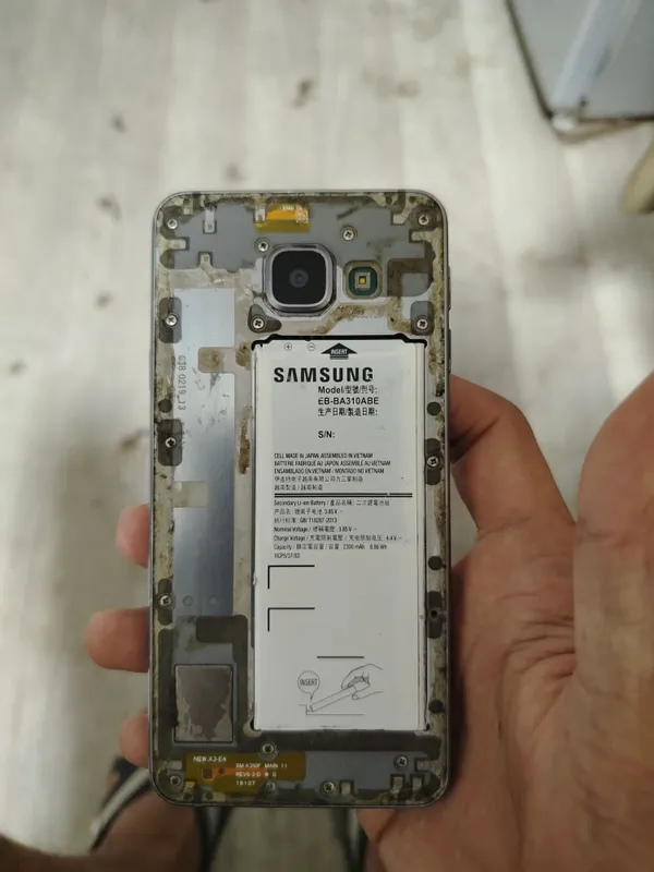 Samsung galaxy A3 2016 4