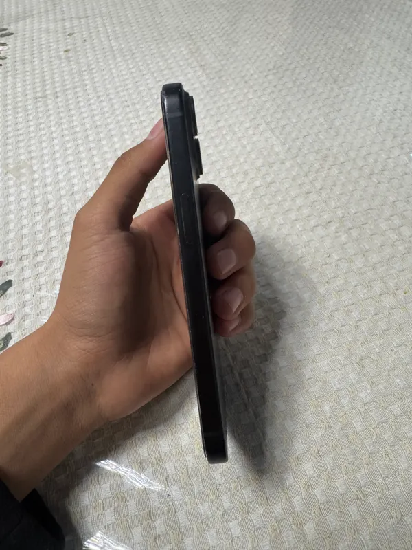 iPhone 15, 128 ГБ, чёрный 4 iPhone 15, 128 ГБ, чёрный 4