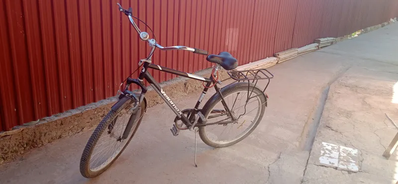 Velosiped sotiladi Velosiped sotiladi