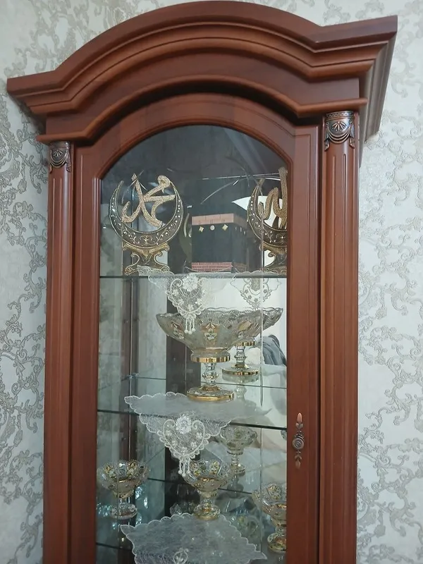 Стенка сотилади б/у 2