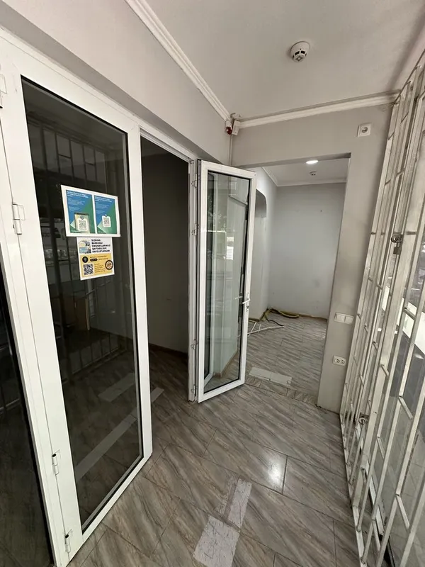 Арендага нотурар жой , 59 кв, парковка, решетка, ремонт қилинган 6