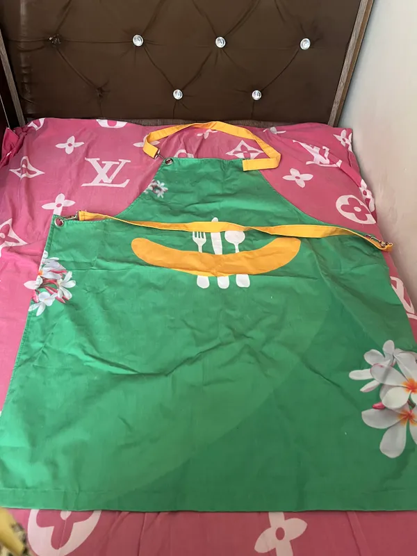 Продаю фартук 2 Продаю фартук 2