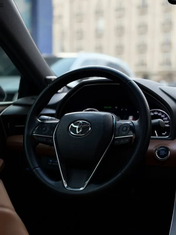 Toyota Avalon Limited — фото 8