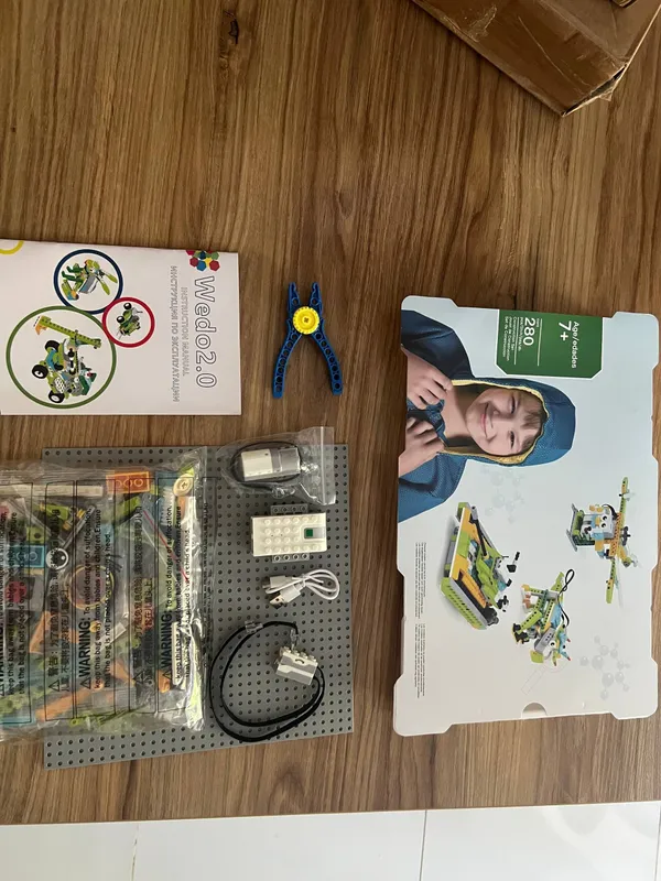 Farzandlaringiz uchun robokonstruktor Wedo2.0