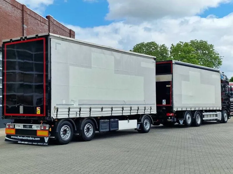 Тентованный грузовик DAF XF 480 SSC 6x2 4