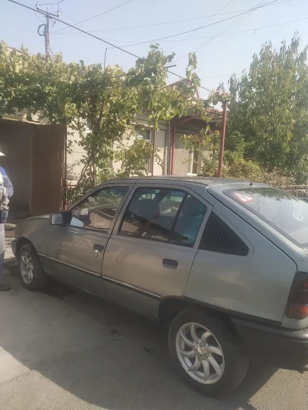 Opel cadet хэтчбек 3 Opel cadet хэтчбек 3