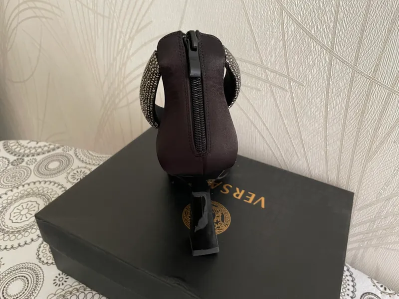 Новые туфли Versace оригинал 3 Новые туфли Versace оригинал 3