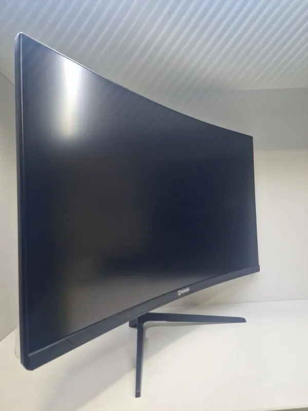 Bonzer 27 curved 180hz yaxshi holatda Holati yaxshi Ishlashi zŏr Na