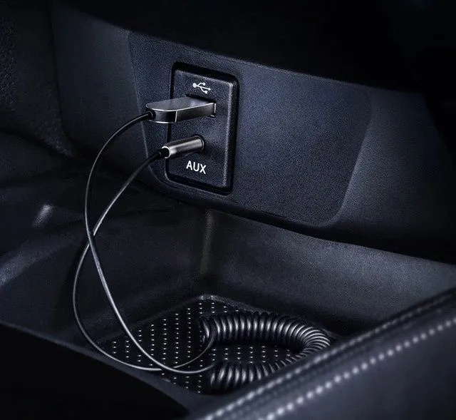 Bluetooth Трансмиттер Baseus BA01 USB to AUX Bluetooth Адаптер + доста — фото 4 Bluetooth Трансмиттер Baseus BA01 USB to AUX Bluetooth Адаптер + доста — фото 4