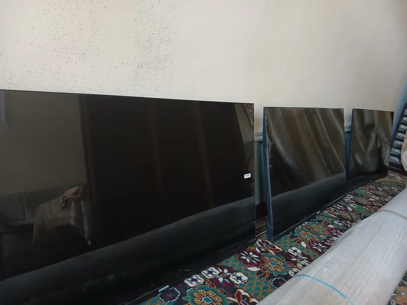 Продаются 3 SMART телевизора 50", цена за штуку 3 млн.