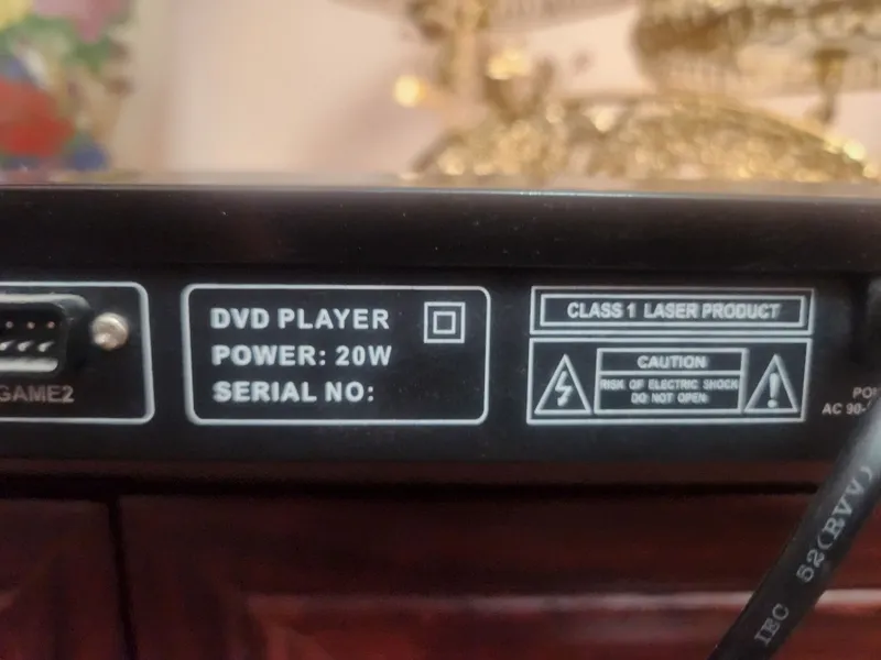 DVD проигрыватель 4 DVD проигрыватель 4