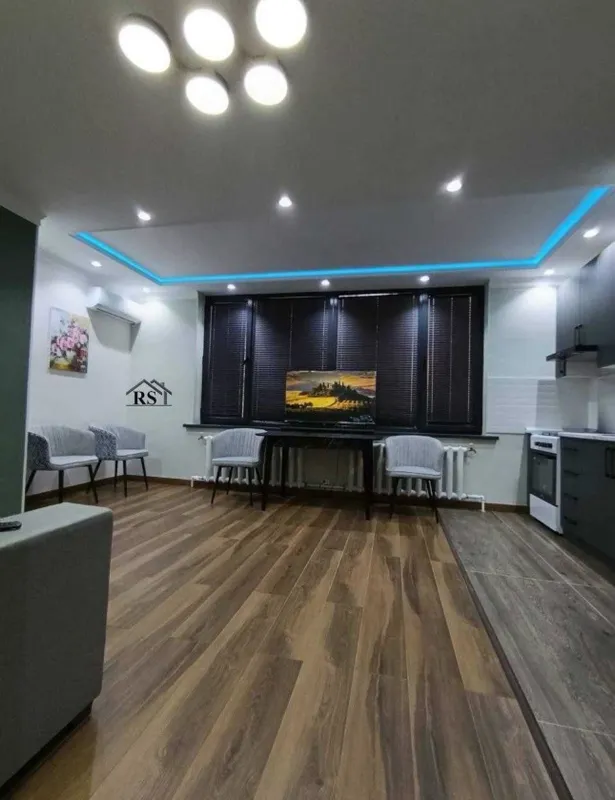 2/4/4 · Yunusobod · ID:1360 8 2/4/4 · Yunusobod · ID:1360 8