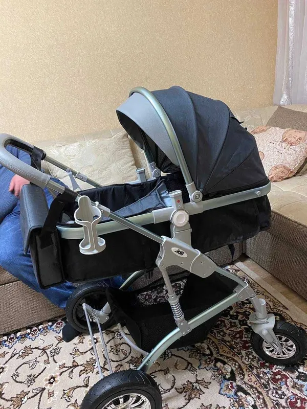 Детская коляска Adil