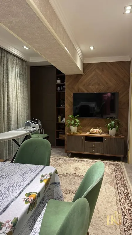 Продаётся 3-комнатная квартира (3/4/5) в кирпичном доме 2 Продаётся 3-комнатная квартира (3/4/5) в кирпичном доме 2