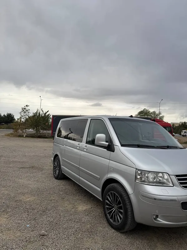 Volkswagen T5 Sotiladi