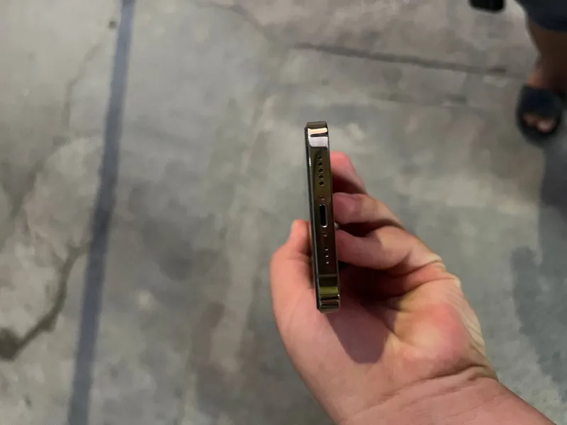 iPhone 12 pro 4
