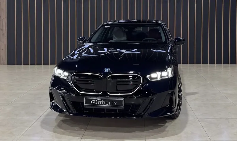 Bmw i5 edrive40L polniy full