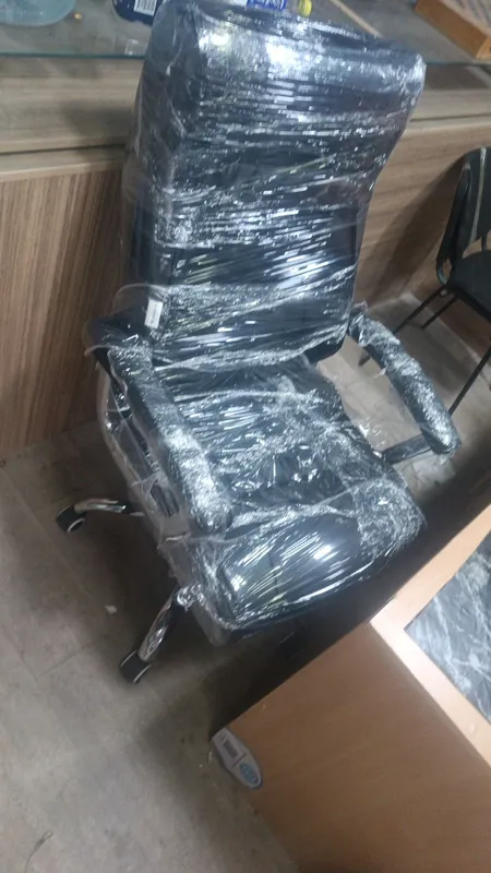 Офисне кресло