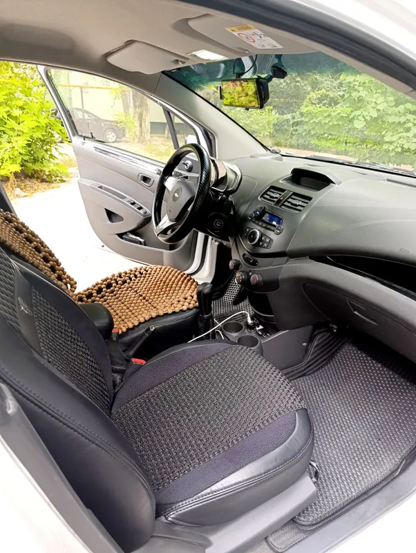 chevrolet spark — фото 4