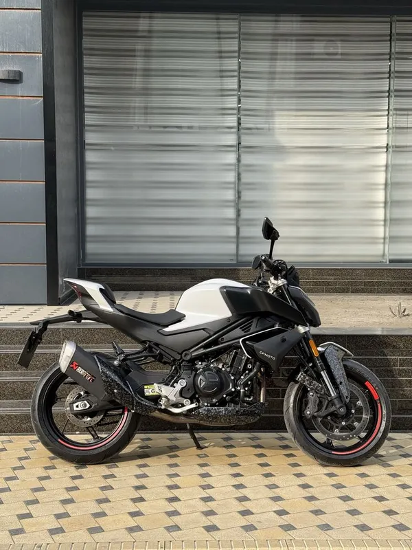 CFMOTO 450nk streetbike