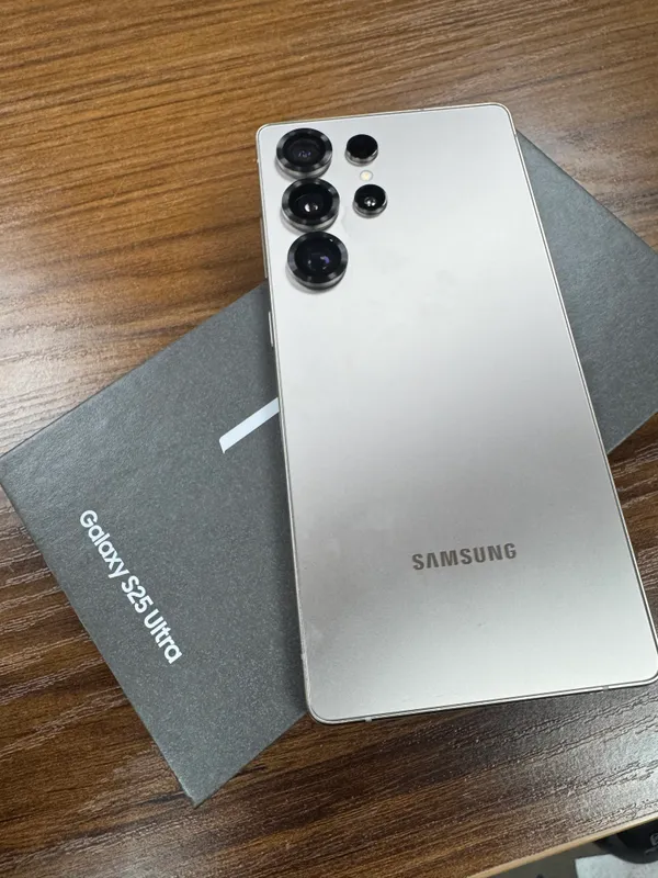 Galaxy 25 Ultra 256 gb Xolati bomba