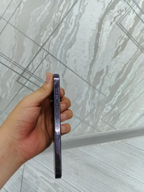 ihone 14 Pro  yuomks 74 ochilmagan qirilmagan