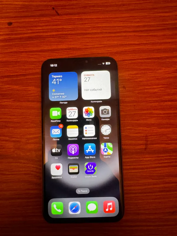 iPhone Xs Max 6
