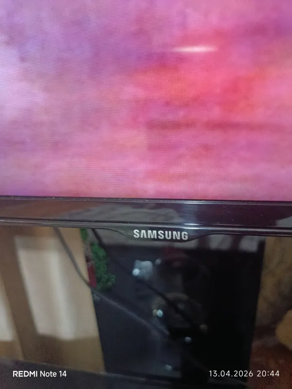 Продается телевизор Samsung 40 диогональ НЕ СМАРТ 4