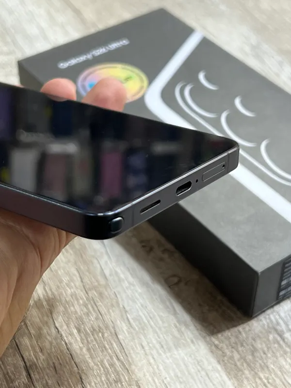 Samsung S26 Ultra 12/256 ГБ 4