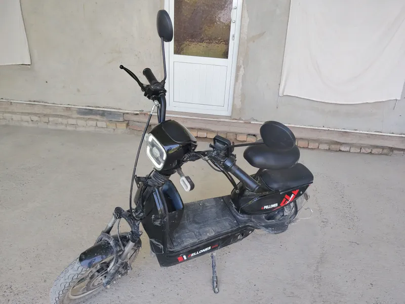 skuter sotildi holati yaxshi 40000 milyon kamibo 2
