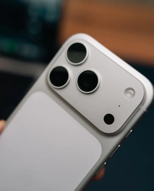 iPhone 17 Pro 256GB Silver SIM 6 iPhone 17 Pro 256GB Silver SIM 6