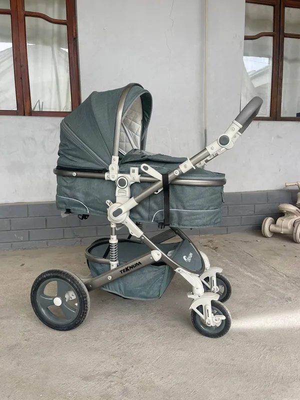 Продаётся коляска Продаётся коляска