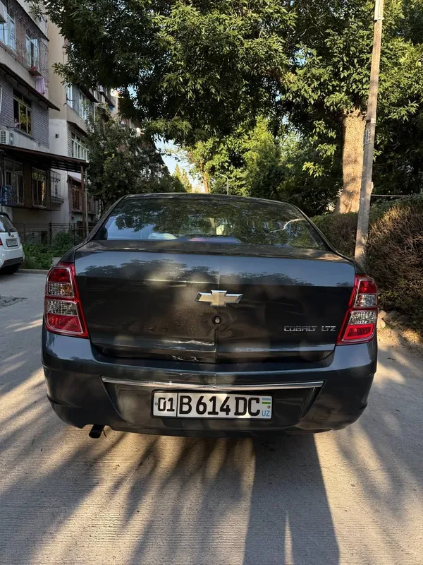 Продаю машина 8 Продаю машина 8
